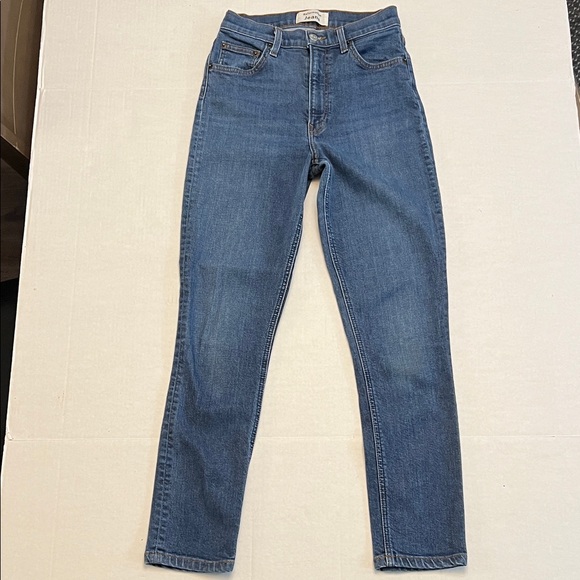 REFORMATION JEANS HIGH & SKINNY CROP IN GENEVA WASH SIZE 25 - Picture 3 of 16